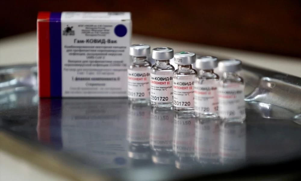 Sputnik V: "Φρένο" για την έγκρισή του από την ΕΕ